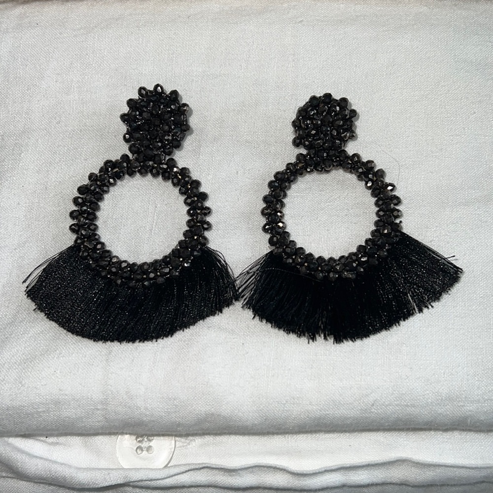 Black statement drop earrings
